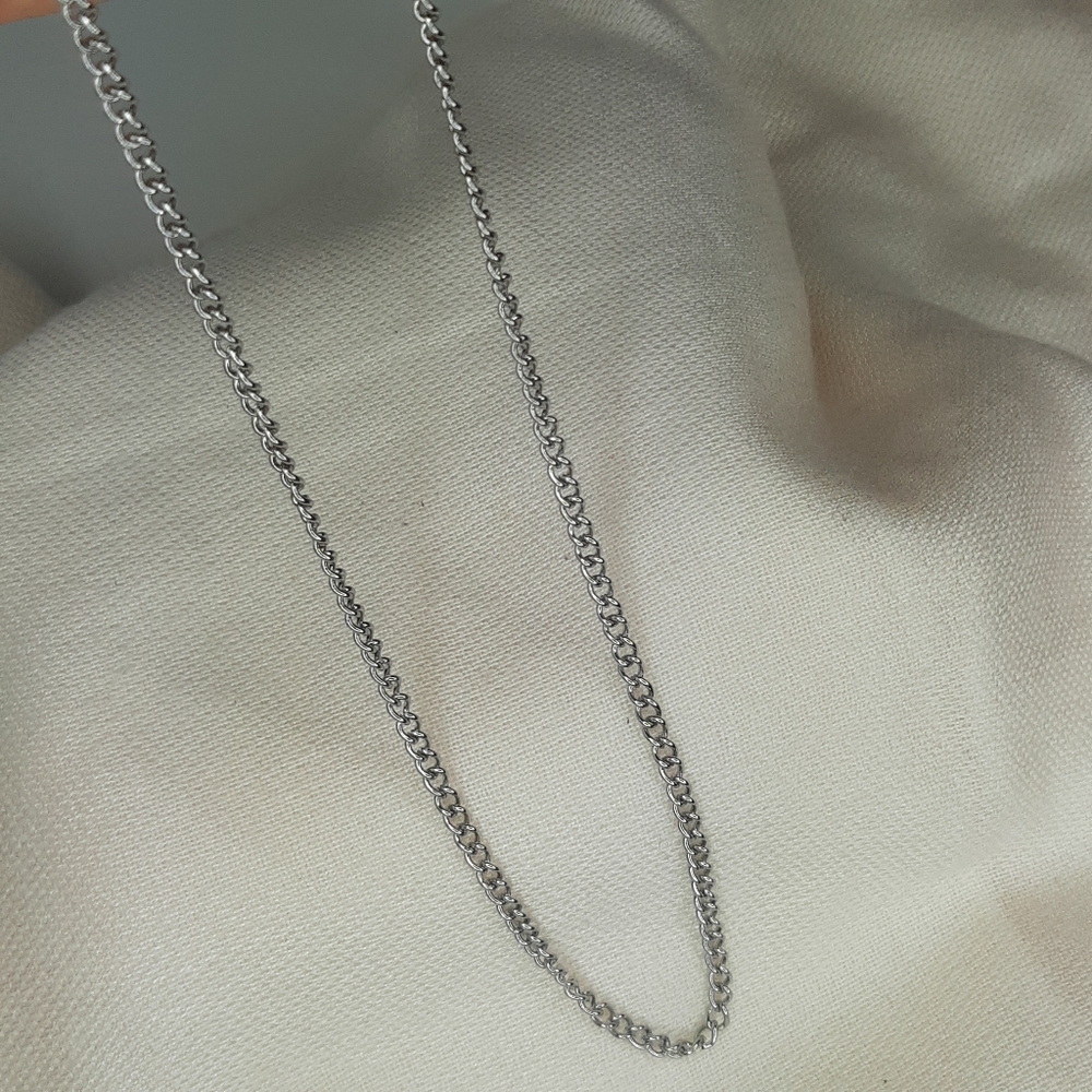 3MM Stainless Steel Chain 18” long.